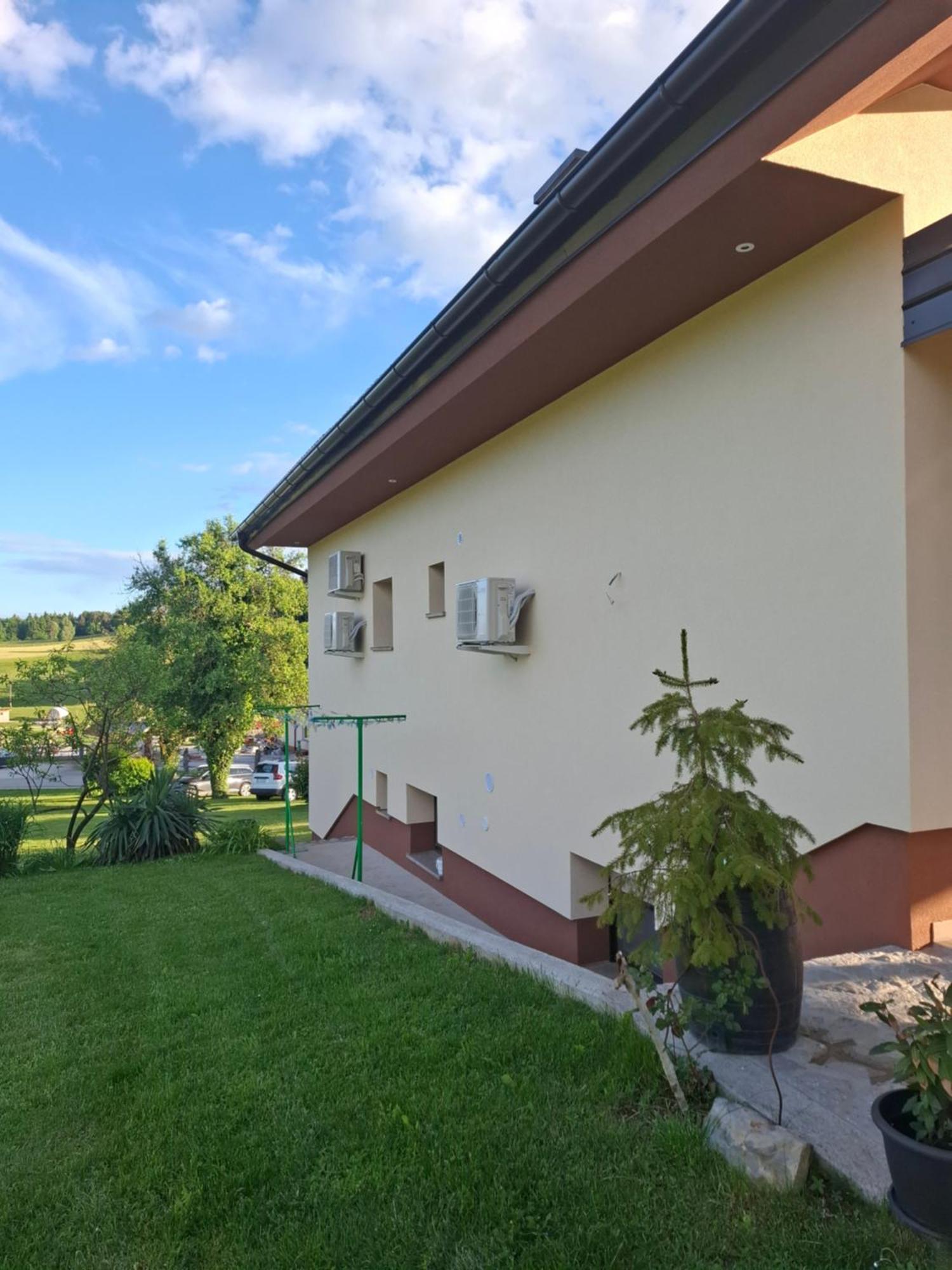 Luxury Apartment Ana With Hot Tub Visnja Gora المظهر الخارجي الصورة